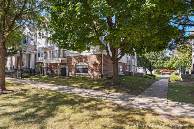 442 Plaza Place, Aurora, IL 60504