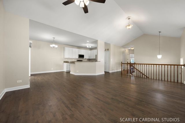 442 Plaza Place, Aurora, IL 60504