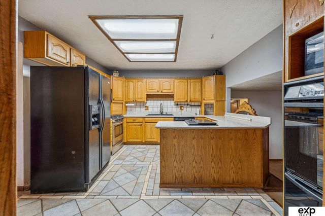 1633 N 150 Court, Omaha, NE 68154