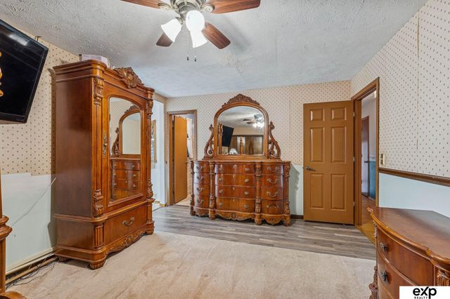 1633 N 150 Court, Omaha, NE 68154