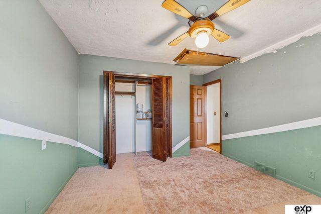 1633 N 150 Court, Omaha, NE 68154