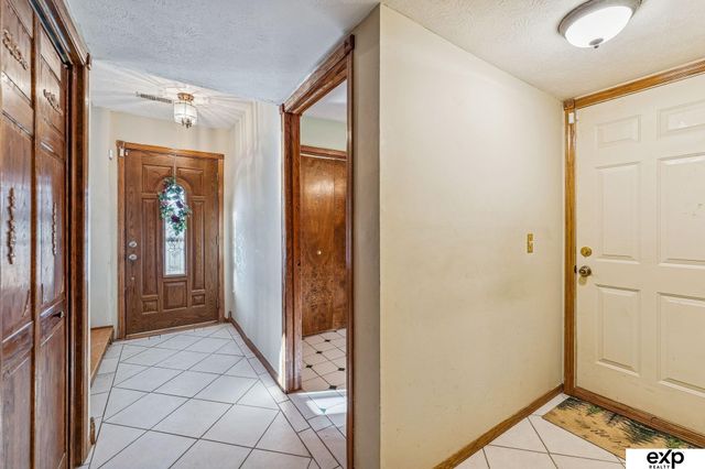 1633 N 150 Court, Omaha, NE 68154
