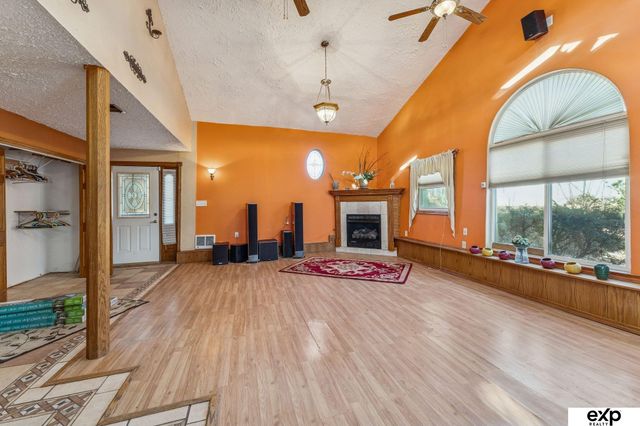 1633 N 150 Court, Omaha, NE 68154