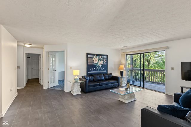 8750 Yardley Court 208, Indianapolis, IN 46268