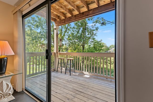 8750 Yardley Court 208, Indianapolis, IN 46268