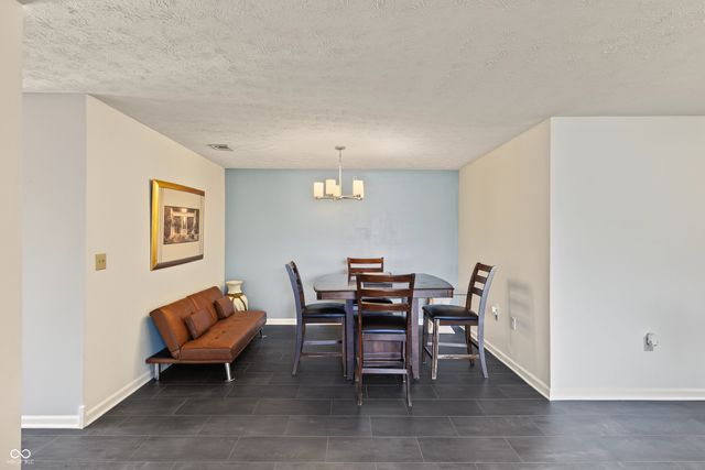 8750 Yardley Court 208, Indianapolis, IN 46268