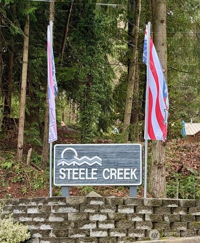 9065 Steele Creek Loop NE, Bremerton, WA 98311