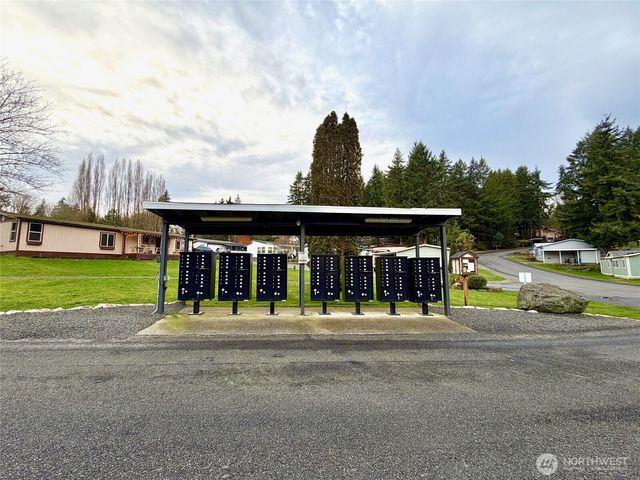 9065 Steele Creek Loop NE, Bremerton, WA 98311