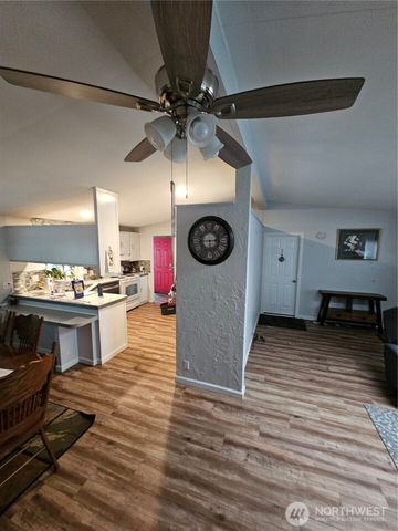 9065 Steele Creek Loop NE, Bremerton, WA 98311