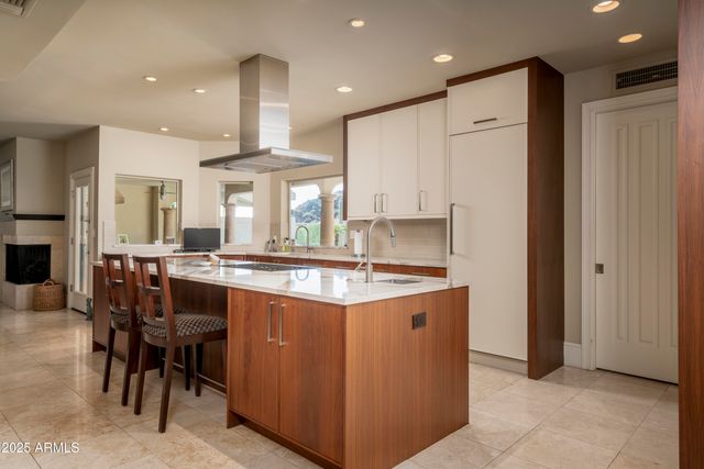 3500 E LINCOLN Drive 17, Phoenix, AZ 85018
