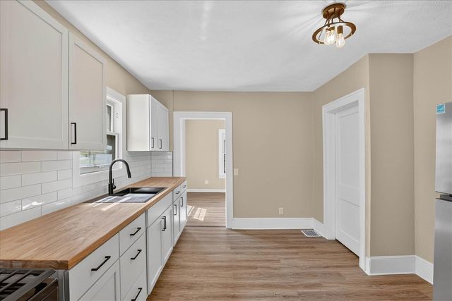 335 Dickinson Street, Grand Rapids, MI 49507