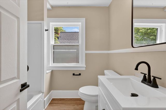 335 Dickinson Street, Grand Rapids, MI 49507