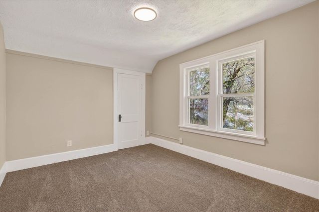 335 Dickinson Street, Grand Rapids, MI 49507