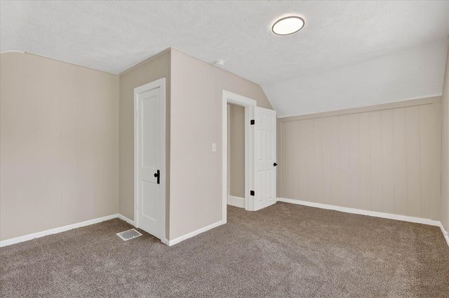 335 Dickinson Street, Grand Rapids, MI 49507