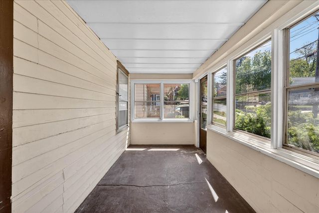 335 Dickinson Street, Grand Rapids, MI 49507