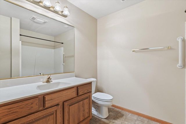 456 Hartford Square 4 SQUARE, Hartford, WI 53027