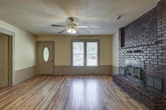 723 S Indiana Avenue, Joplin, MO 64801