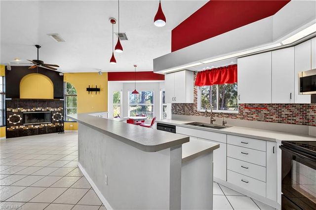 1069 Joponica AVE S, Lehigh Acres, FL 33974