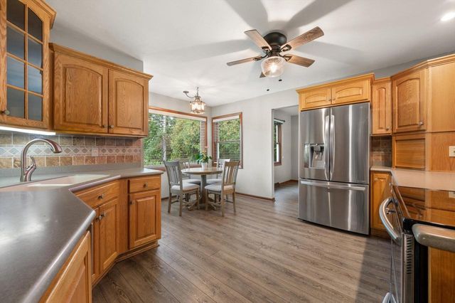1324 W Paradise COURT, Glendale, WI 53209