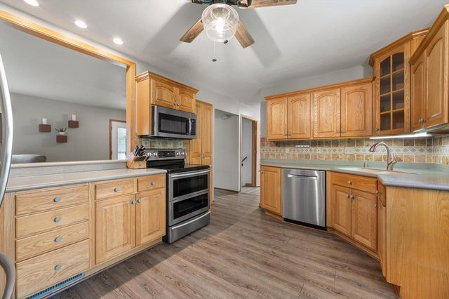 1324 W Paradise COURT, Glendale, WI 53209