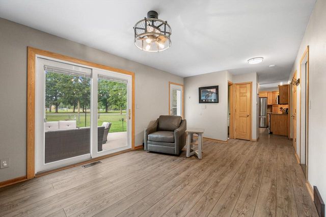 1324 W Paradise COURT, Glendale, WI 53209