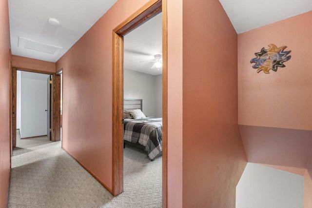 1324 W Paradise COURT, Glendale, WI 53209