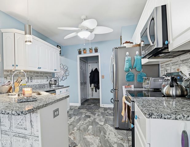 408 N Belvedere Drive, Hampstead, NC 28443