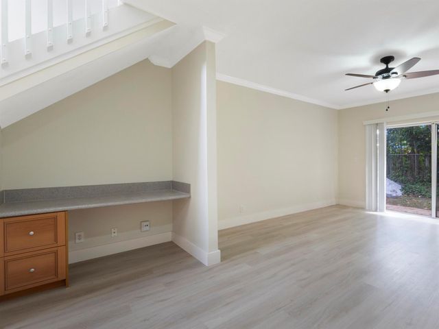 316 Talia Circle, Palm Springs, FL 33461