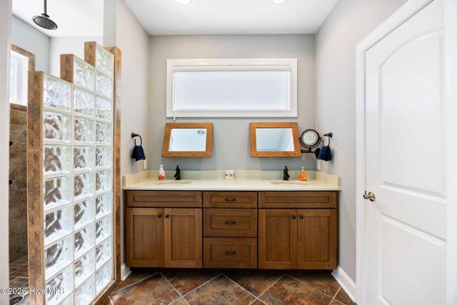 117 Plantation Passage Drive SE, Bolivia, NC 28422