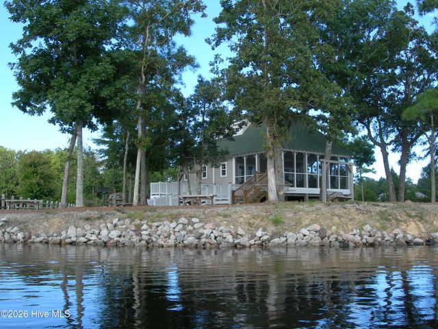 117 Plantation Passage Drive SE, Bolivia, NC 28422