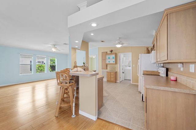 2555 Pga Boulevard 55, Palm Beach Gardens, FL 33410