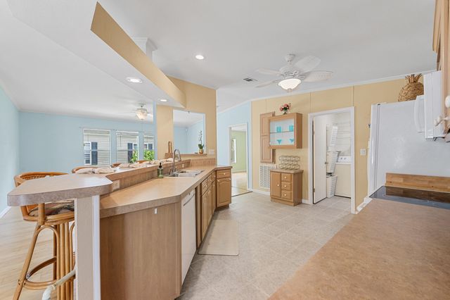 2555 Pga Boulevard 55, Palm Beach Gardens, FL 33410