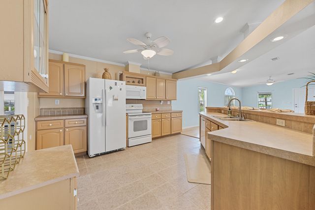 2555 Pga Boulevard 55, Palm Beach Gardens, FL 33410