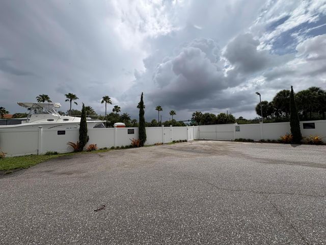 2555 Pga Boulevard 55, Palm Beach Gardens, FL 33410