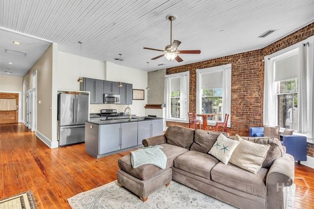 20 W Oglethorpe Avenue D, Savannah, GA 31401