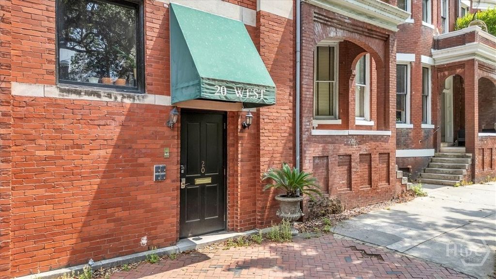 20 W Oglethorpe Avenue D, Savannah, GA 31401