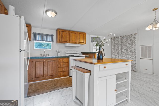 231 Lakeshore Drive, Eatonton, GA 31024