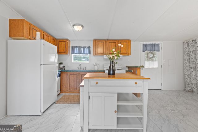 231 Lakeshore Drive, Eatonton, GA 31024