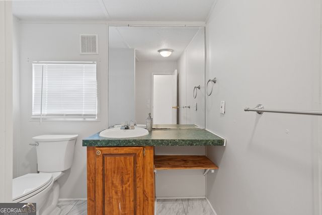 231 Lakeshore Drive, Eatonton, GA 31024