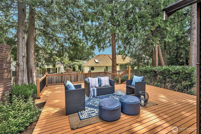 1832 231st Place NE, Sammamish, WA 98074