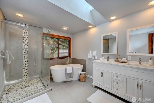 1832 231st Place NE, Sammamish, WA 98074
