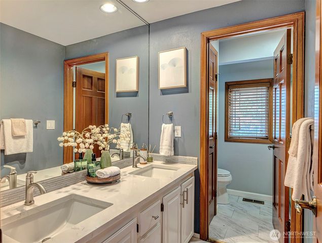 1832 231st Place NE, Sammamish, WA 98074