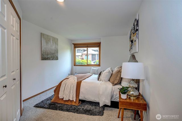 1832 231st Place NE, Sammamish, WA 98074