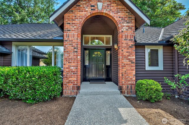 1832 231st Place NE, Sammamish, WA 98074