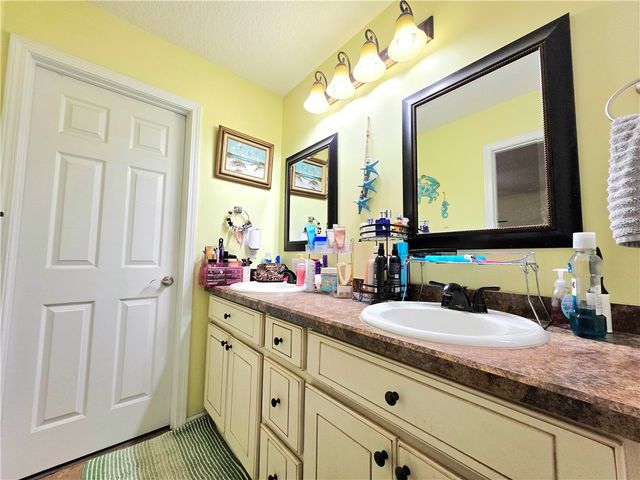 106 Southern Oaks Lane, Blackshear, GA 31516