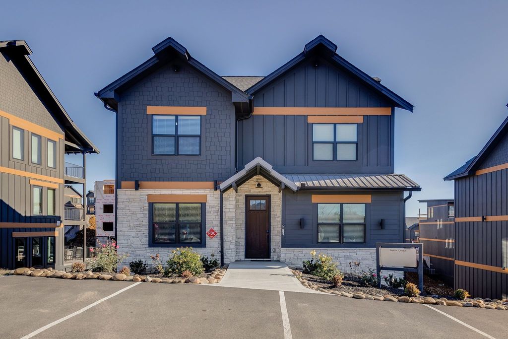 1724 Knotty Log Way, Sevierville, TN 37862