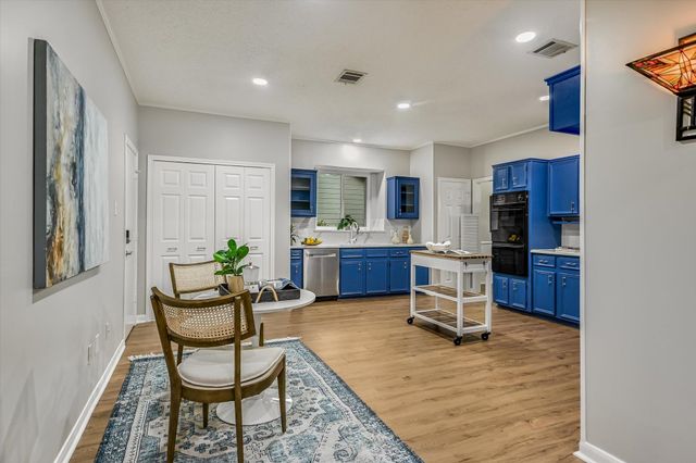 11704 Swearingen DR, Austin, TX 78758