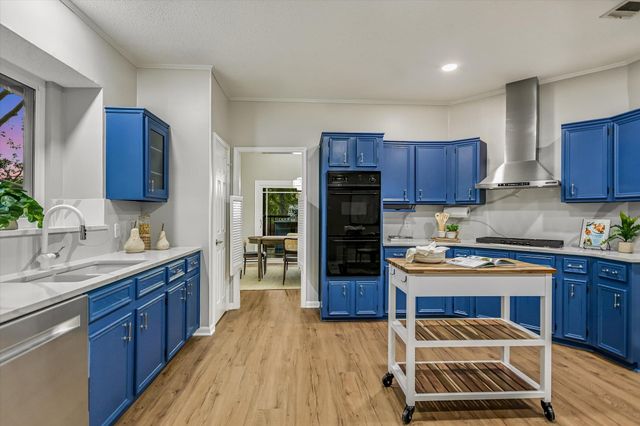 11704 Swearingen DR, Austin, TX 78758