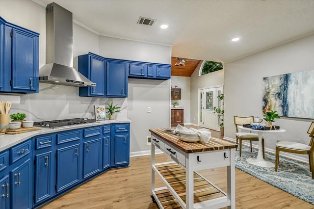 11704 Swearingen DR, Austin, TX 78758