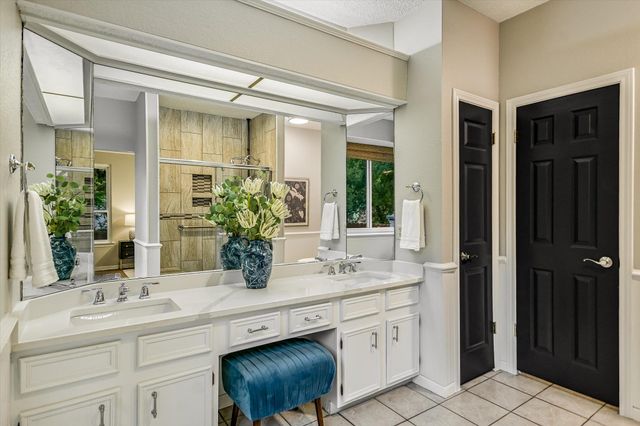 11704 Swearingen DR, Austin, TX 78758